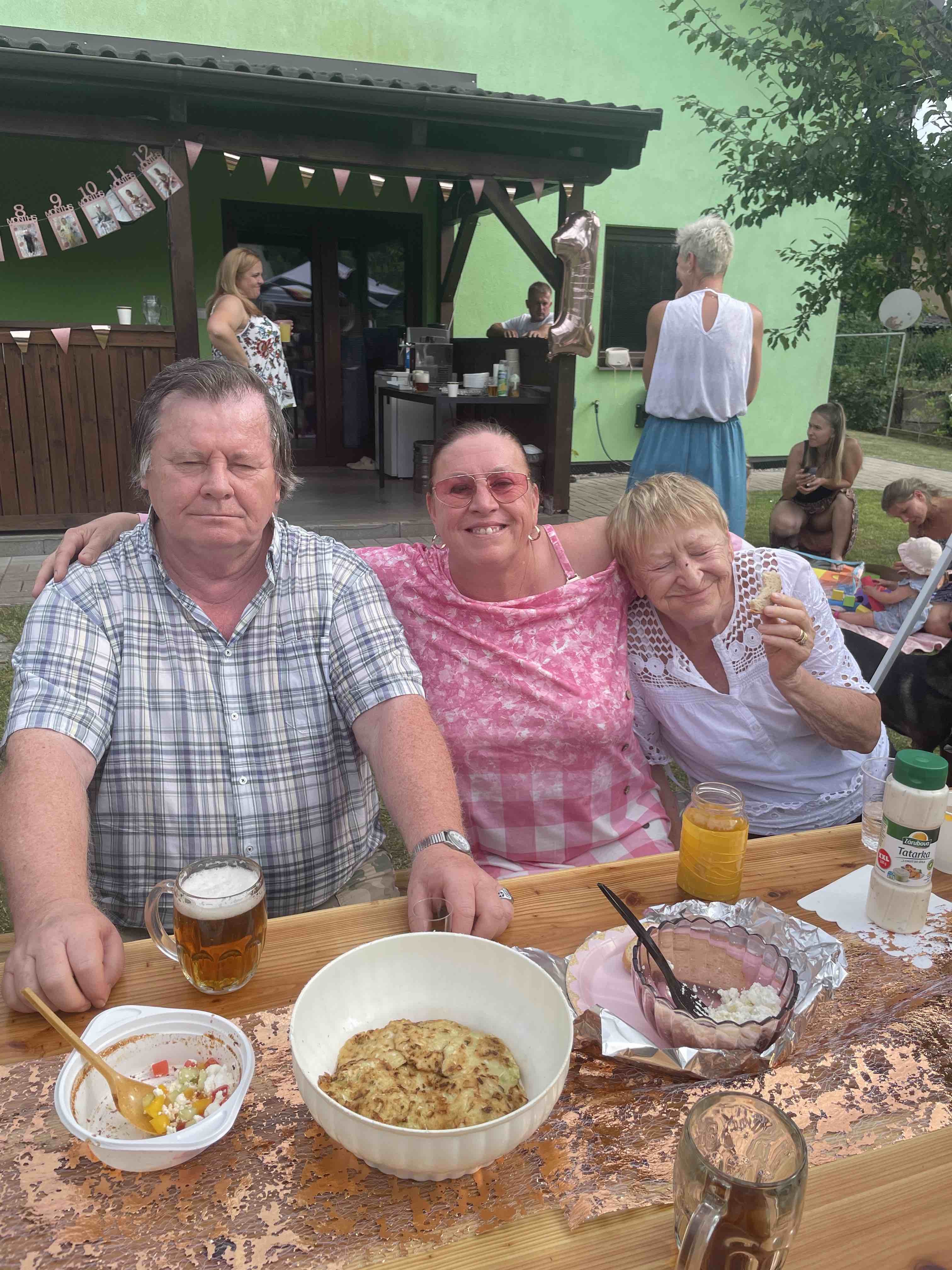 Bohumila ještě před bariatrickou operací - bandáž žaludku.