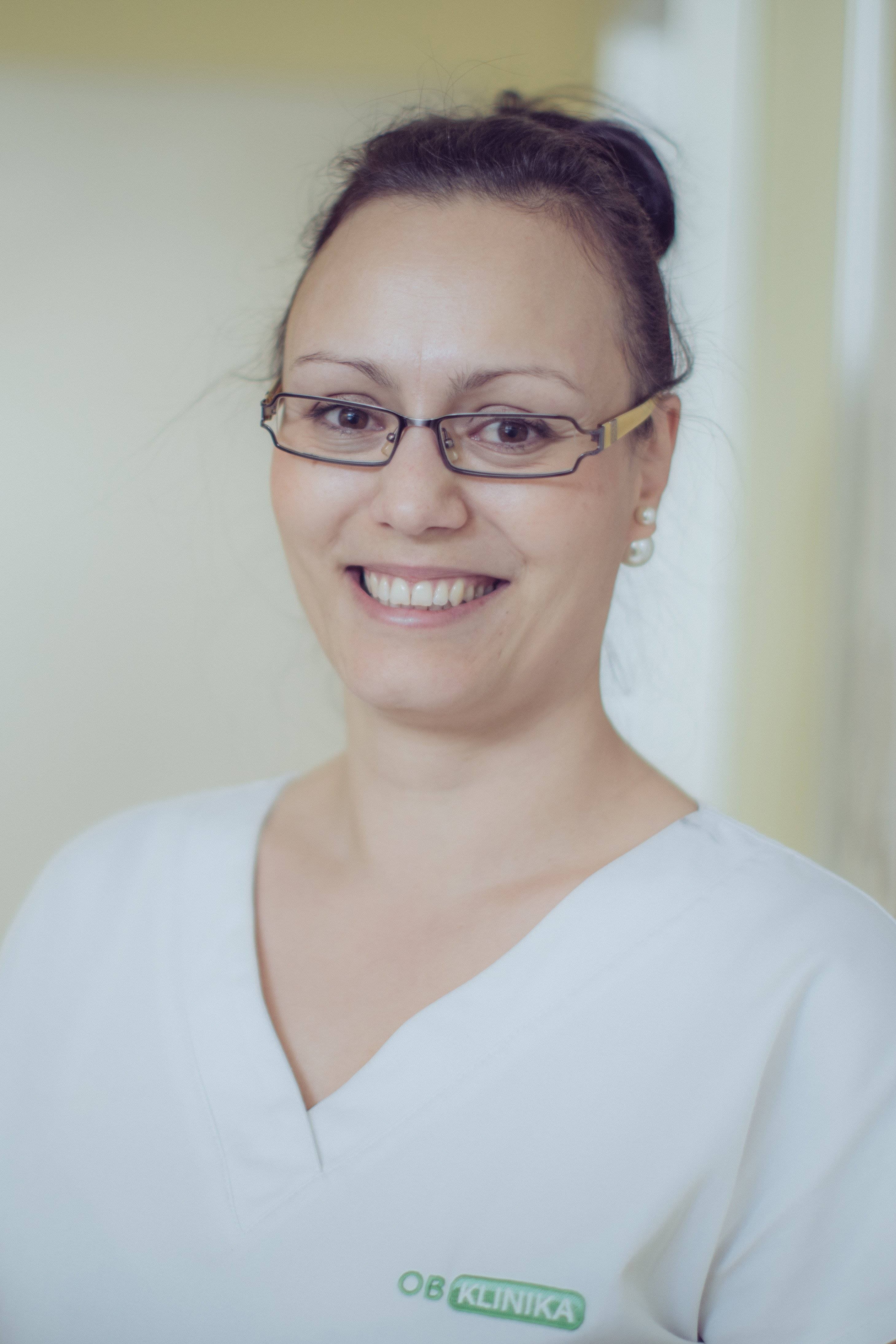 Fyzioterapeut Mgr. et Bc. Lenka Exnerová Fyzioterapeut Mgr. et Bc. Lenka Exnerová